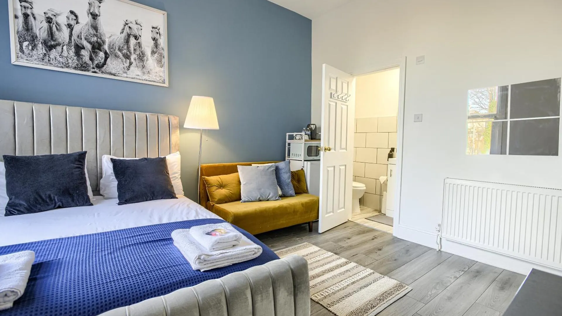 Hackney Central Deluxe Apartment London